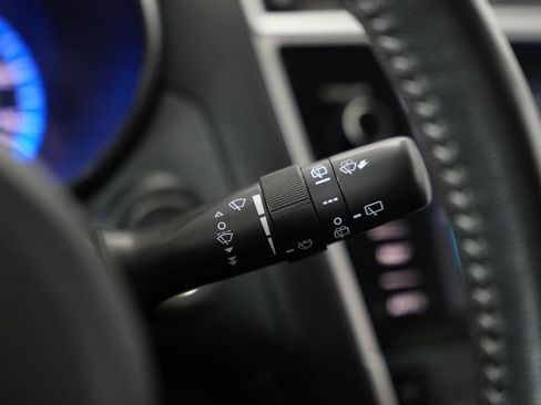 Used 2018 Subaru Outback 2.5i Touring image 17