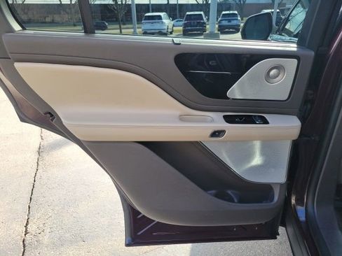 Certified 2023 Lincoln Aviator Reserve w/ Equipment Group 201A image 24