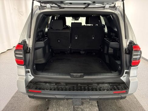 Used 2025 Toyota 4Runner SR5 image 7