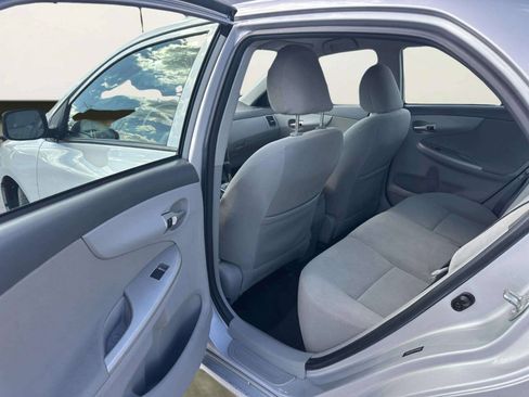 Used 2010 Toyota Corolla LE FWD image 17
