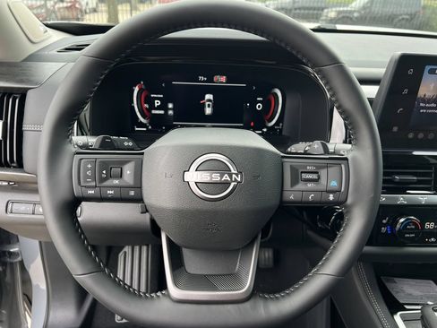 New 2026 Nissan Pathfinder Platinum w/ Cargo Package FWD image 9