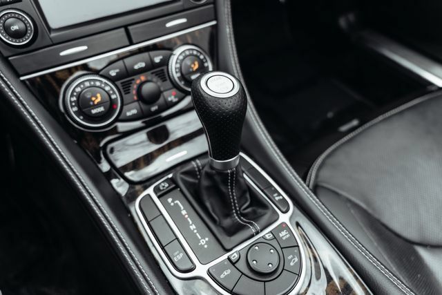 Used 2011 Mercedes-Benz SL 550 image 12