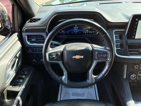 Used 2022 Chevrolet Suburban LT w/ LT Signature Package AWD/4WD image 26