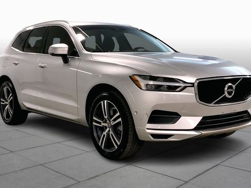 Used 2019 Volvo XC60 T6 Momentum w/ Premium Package image 2