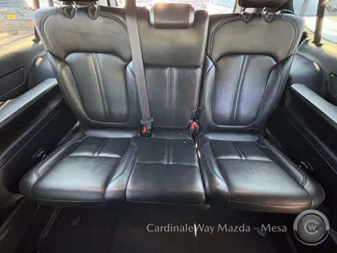 Used 2023 Jeep Wagoneer L Series II image 16