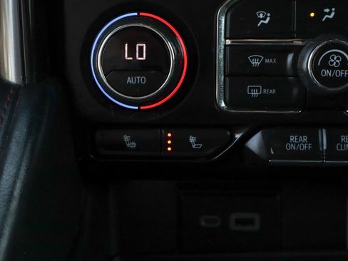 Used 2022 Chevrolet Tahoe RST w/ Sport Performance Package AWD/4WD image 40