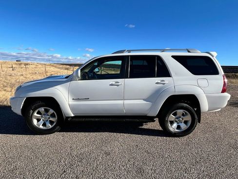 Used 2004 Toyota 4Runner Sport image 2