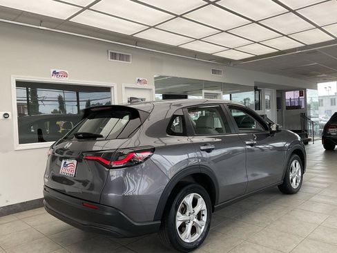Used 2024 Honda HR-V LX image 5