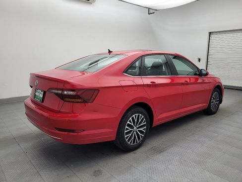 Used 2019 Volkswagen Jetta SE w/ Cold Weather Package FWD image 9