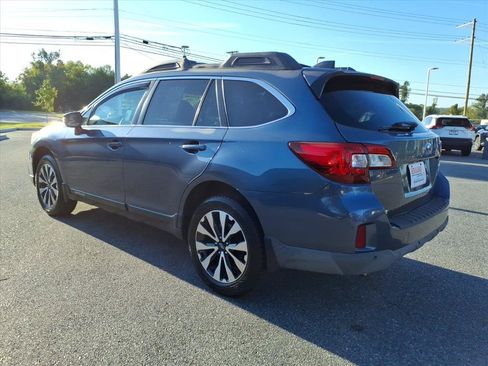 Used 2017 Subaru Outback 2.5i Limited AWD/4WD image 12