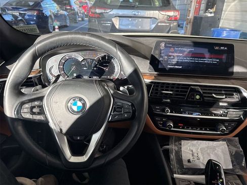Used 2018 BMW 540i image 5