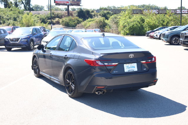 Used 2025 Toyota Camry SE FWD image 7