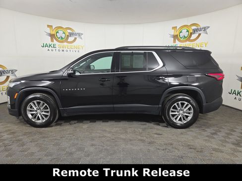 Certified 2023 Chevrolet Traverse LT w/ LPO, Floor Liner Package image 4