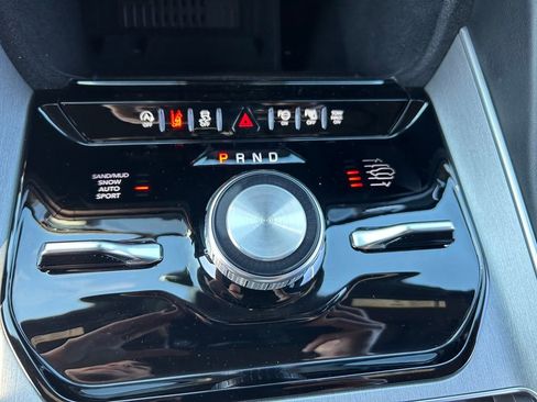 New 2026 Jeep Grand Wagoneer Limited image 16