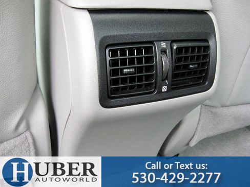 Used 2012 Toyota Camry XLE w/ Convenience Pkg FWD image 13