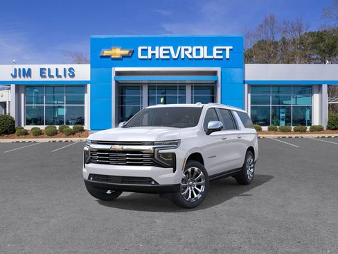 New 2025 Chevrolet Suburban Premier image 43