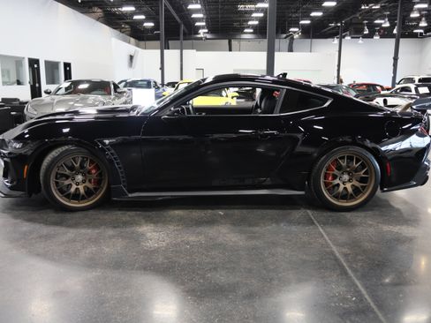 Used 2024 Ford Mustang GT Premium w/ GT Performance Package RWD image 13