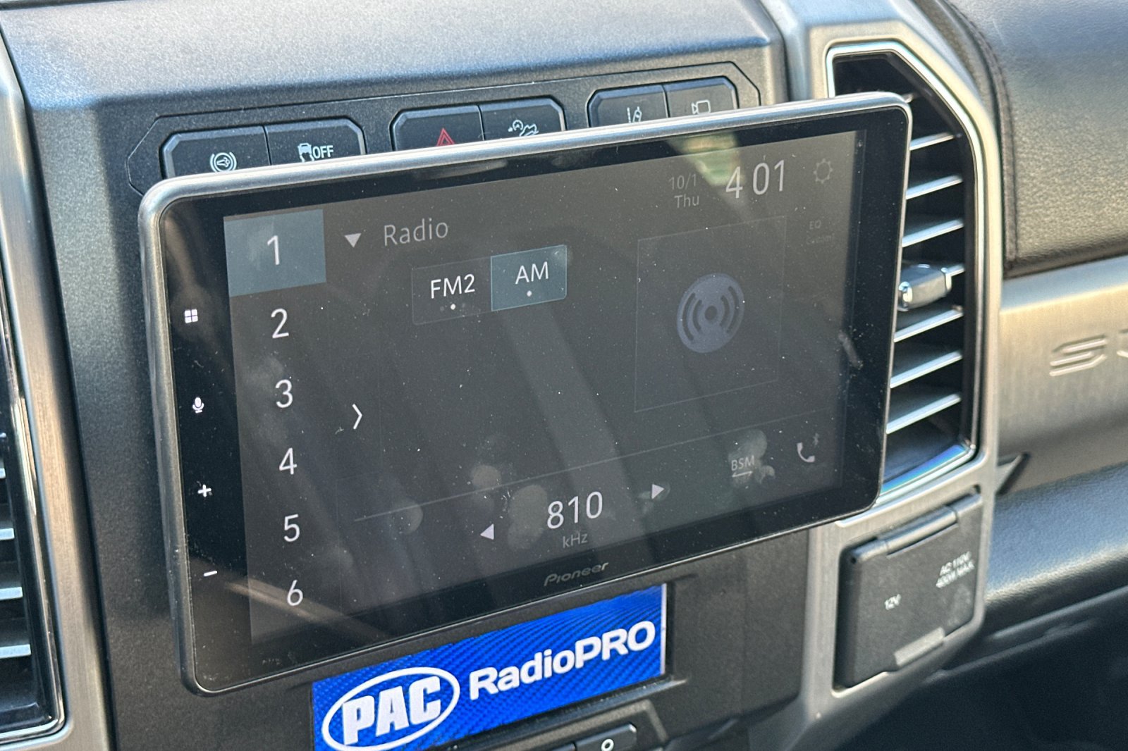 Used 2019 Ford F250 Platinum w/ Platinum Ultimate Package AWD/4WD image 25