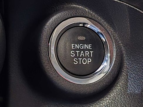 Used 2023 Subaru Forester Premium AWD/4WD image 19