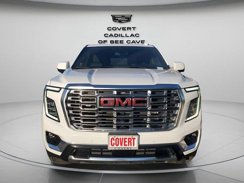 Used 2025 GMC Yukon Denali image 2