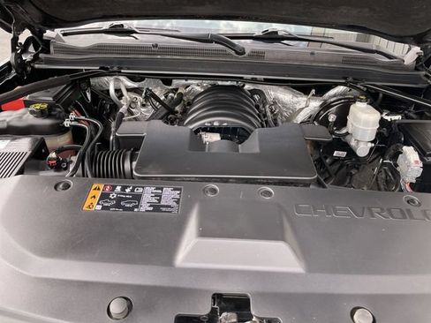Used 2017 Chevrolet Suburban Premier AWD/4WD image 27