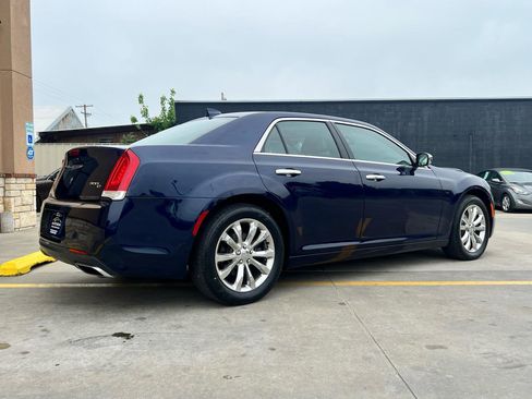 Used 2016 Chrysler 300 C AWD/4WD image 6