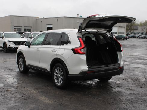 Used 2025 Honda CR-V EX image 7