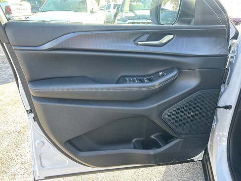 New 2026 Jeep Grand Cherokee Laredo X RWD image 11