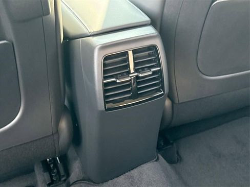 Certified 2025 Kia Niro EX image 32