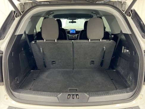 Used 2021 Ford Explorer XLT w/ Class III Trailer Tow Package AWD/4WD image 24