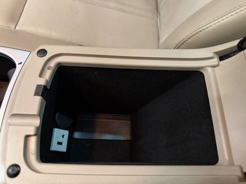 Used 2015 Cadillac SRX Luxury w/ Driver Awareness Package image 52