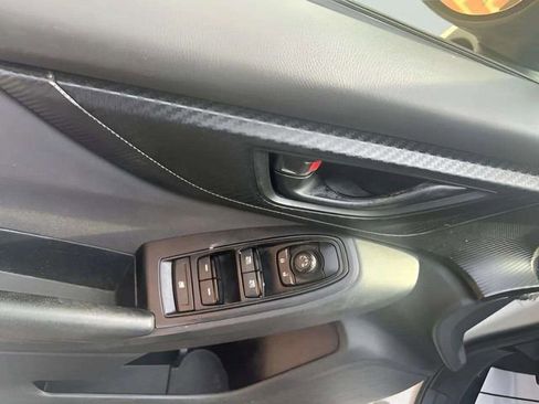 Used 2019 Subaru Crosstrek 2.0i Premium w/ Eyesight System AWD/4WD image 5