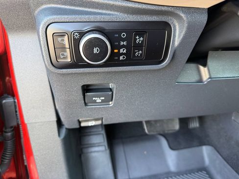 Used 2023 Ford Bronco Wildtrak AWD/4WD image 25