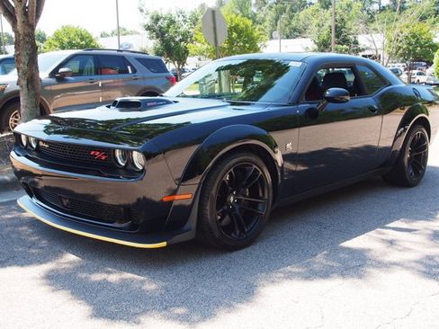 Used 2023 Dodge Challenger R/T Scat Pack RWD image 3