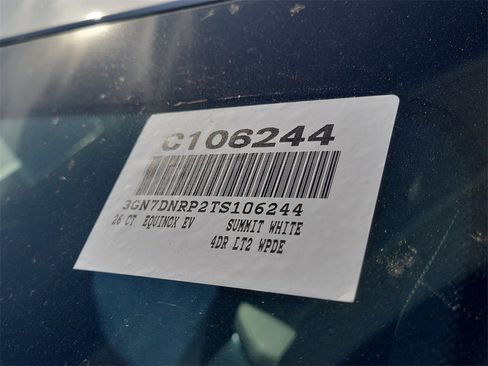 Used 2026 Chevrolet Equinox EV LT image 28