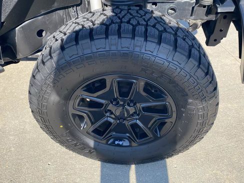 Used 2016 Jeep Wrangler Unlimited Sport w/ Quick Order Package 24S AWD/4WD image 11