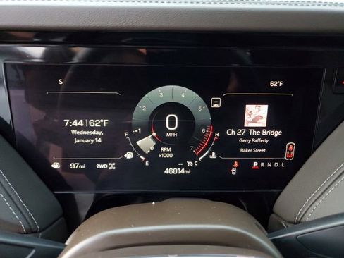 Used 2025 GMC Yukon XL Elevation image 29