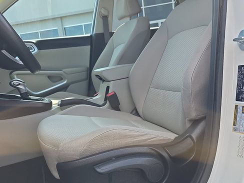 Used 2023 Kia Soul LX FWD image 19