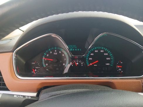 Used 2015 Chevrolet Traverse LT image 7