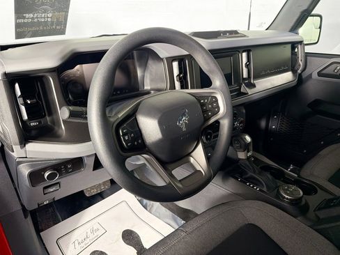 Used 2023 Ford Bronco 4-Door image 9