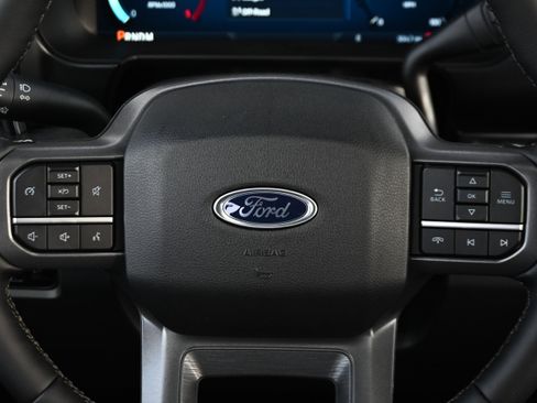 Used 2025 Ford F450 Lariat image 34