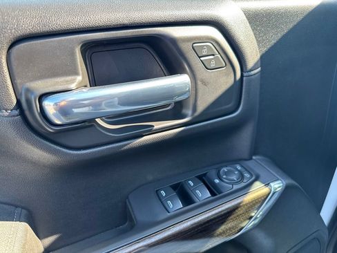 Used 2021 Chevrolet Silverado 1500 LT Trail Boss w/ Convenience Package II AWD/4WD image 14
