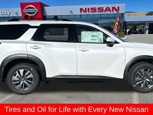 New 2025 Nissan Pathfinder SV w/ Cargo Package image 2