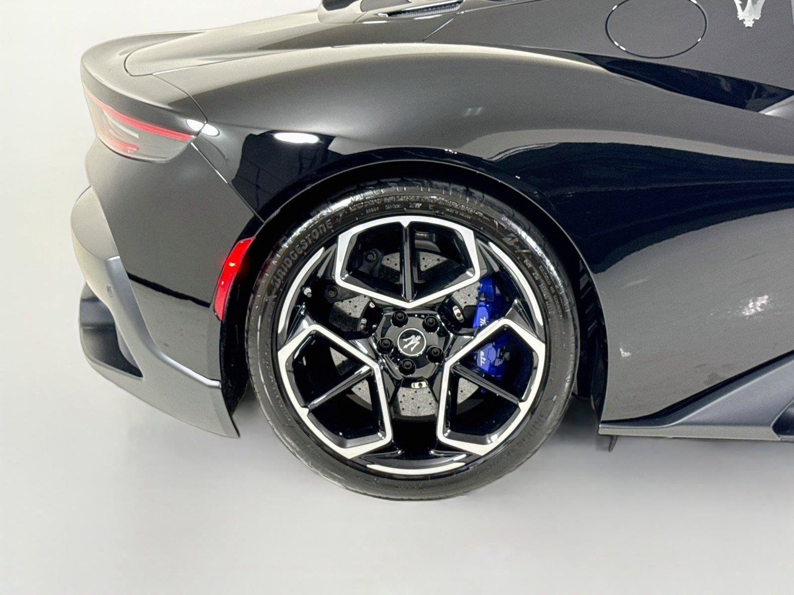 Used 2022 Maserati MC20 Coupe RWD image 36