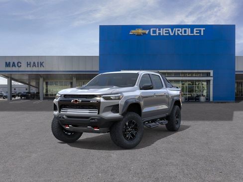 New 2026 Chevrolet Colorado ZR2 w/ Midnight Edition AWD/4WD image 8