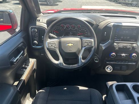 Used 2022 Chevrolet Silverado 1500 LT AWD/4WD image 16