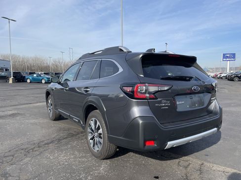 Used 2024 Subaru Outback Touring XT image 3