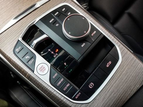 Used 2025 BMW 430i Convertible image 23