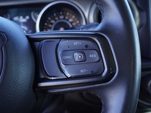 Certified 2019 Jeep Wrangler Sport AWD/4WD image 15