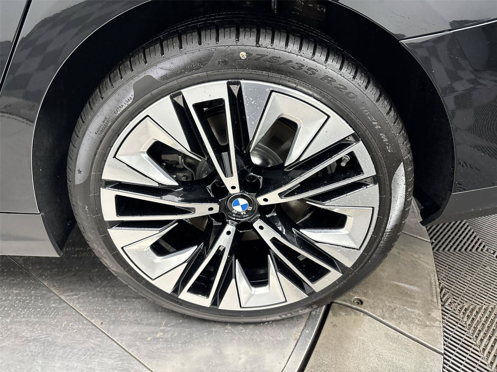 New 2026 BMW 540i xDrive w/ Premium Package AWD/4WD image 27